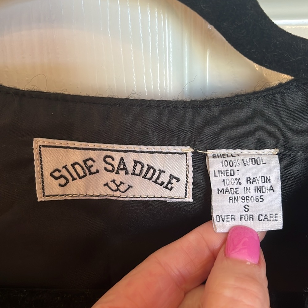Side Saddle Wool Western Vest - Picture 4 of 7